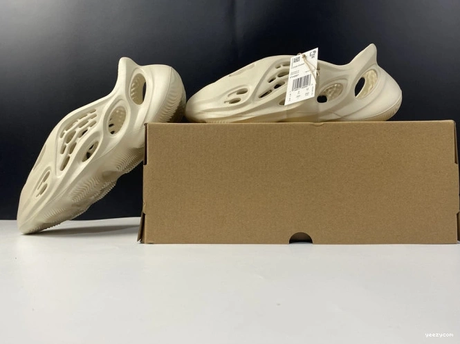 Sand Yeezy Foam FY4567 Adidas RNNR 0816